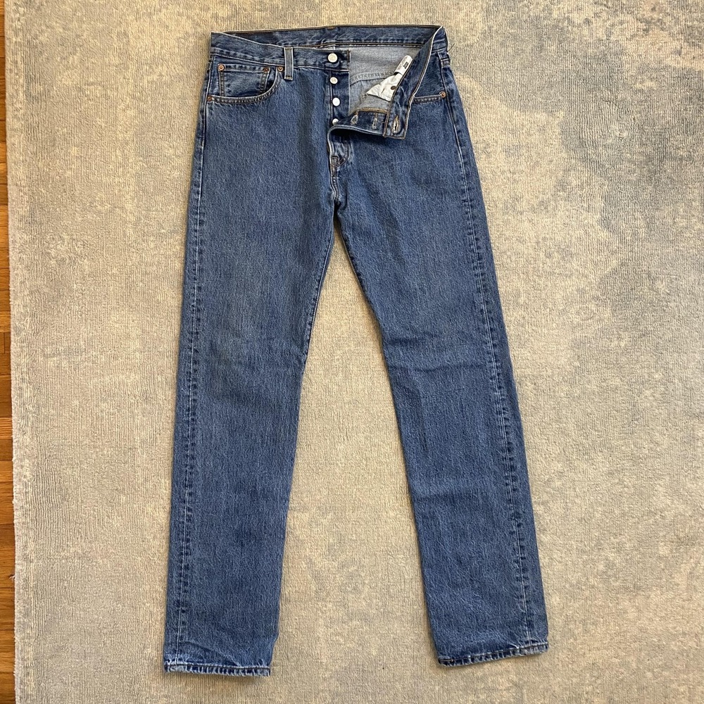 Vintage Levis 501 Jeans Mens 34x35 Blue Medium Wash Straight 100% Cotton Y2K